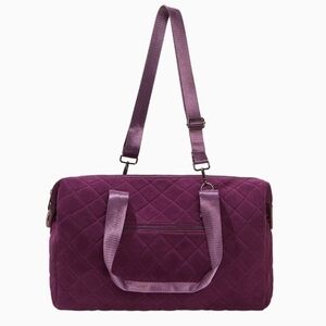 SUMMER & ROSE Lillian Velvet Quilted Duffel Dark Berry 16×11×11
